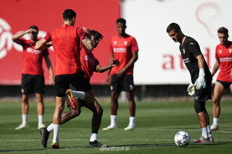 冕并冲击更 冕并冲击更