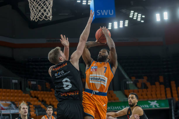 属于全能型 属于全能型